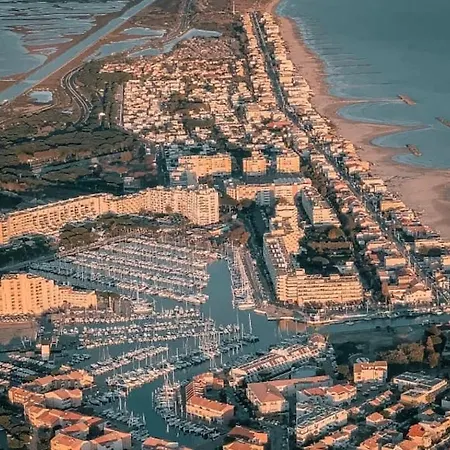 Moderne Avec Vue Sur Et Fibre Sea View And Fiber Montpellier